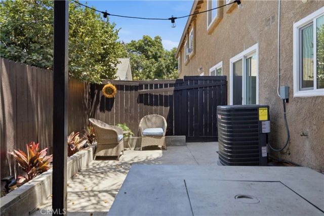 229 S Palm Avenue, Santa Paula, CA 93060