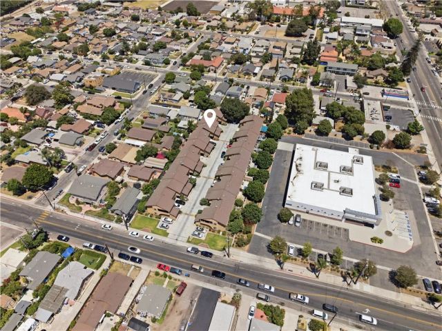 229 S Palm Avenue, Santa Paula, CA 93060