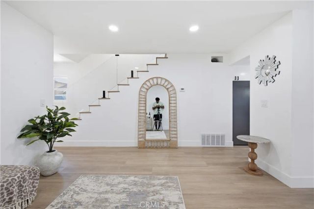 229 S Palm Avenue, Santa Paula, CA 93060