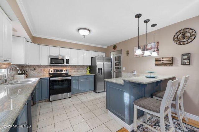 39 Cypress Road, Toms River, NJ 08753