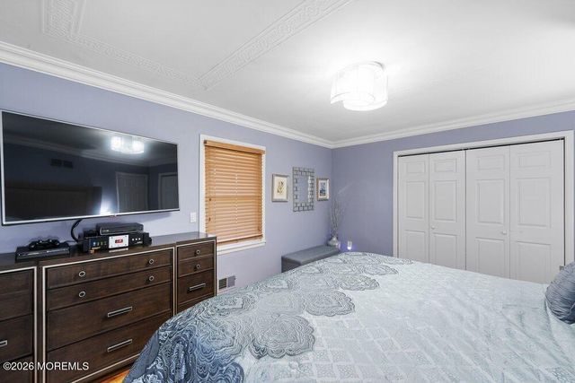 39 Cypress Road, Toms River, NJ 08753