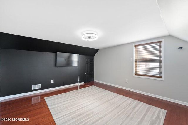 39 Cypress Road, Toms River, NJ 08753