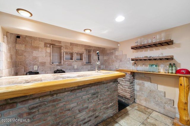 39 Cypress Road, Toms River, NJ 08753