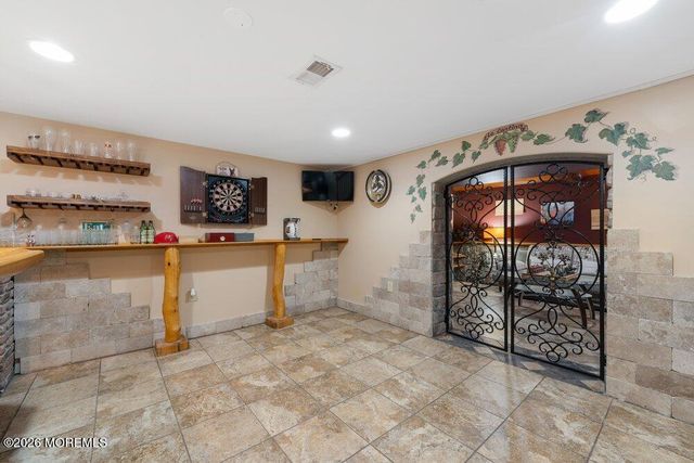 39 Cypress Road, Toms River, NJ 08753