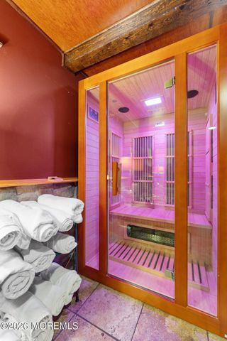 39 Cypress Road, Toms River, NJ 08753