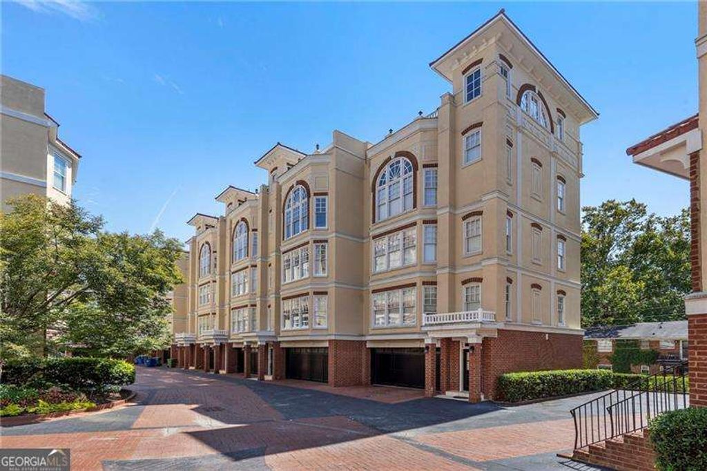 3541 Roswell Road NE 4, Atlanta, GA 30305