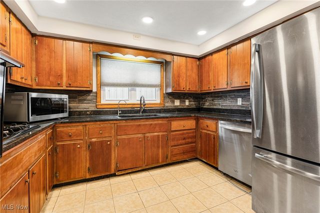 8119 State Route 44, Shalersville, OH 44266