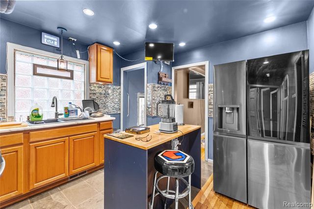 7278 Stout Street, Detroit, MI 48228