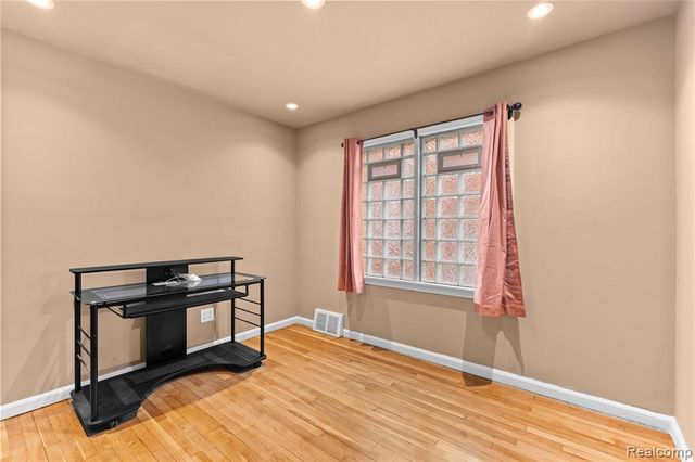 7278 Stout Street, Detroit, MI 48228