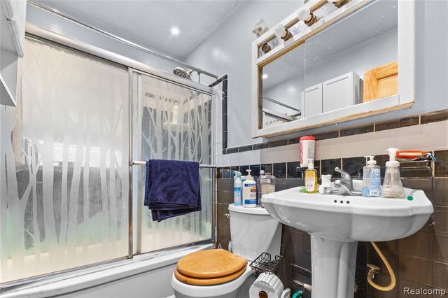 7278 Stout Street, Detroit, MI 48228