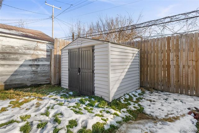 7278 Stout Street, Detroit, MI 48228