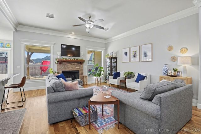 7608 E 82nd Place N, Owasso, OK 74055