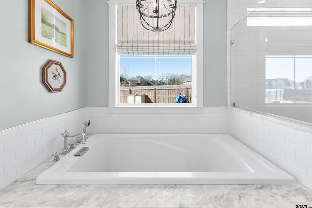 20247 Deer Hollow Dr, Bullard, TX 75757