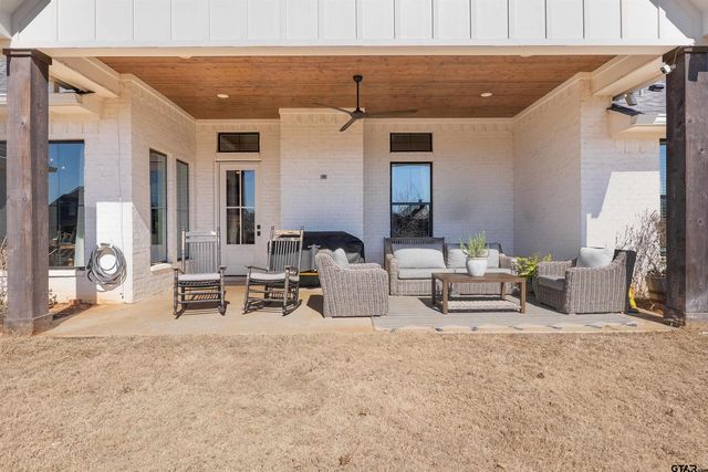 20247 Deer Hollow Dr, Bullard, TX 75757