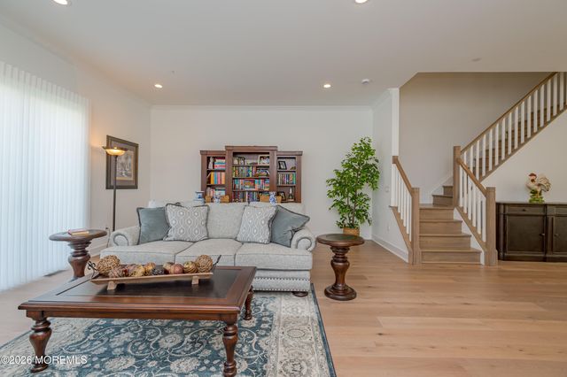 12 Linder Court 186, Middletown, NJ 07748