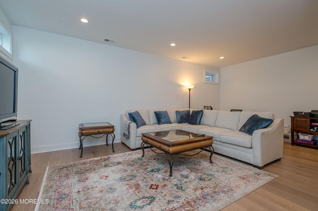 12 Linder Court 186, Middletown, NJ 07748