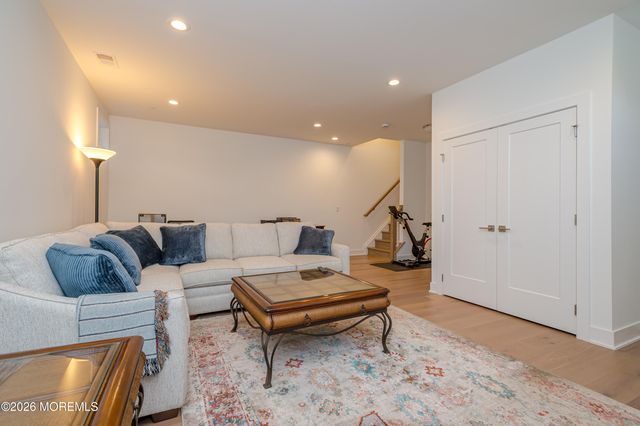 12 Linder Court 186, Middletown, NJ 07748