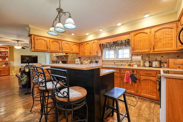 803 White Plains Road, Gaffney, SC 29340