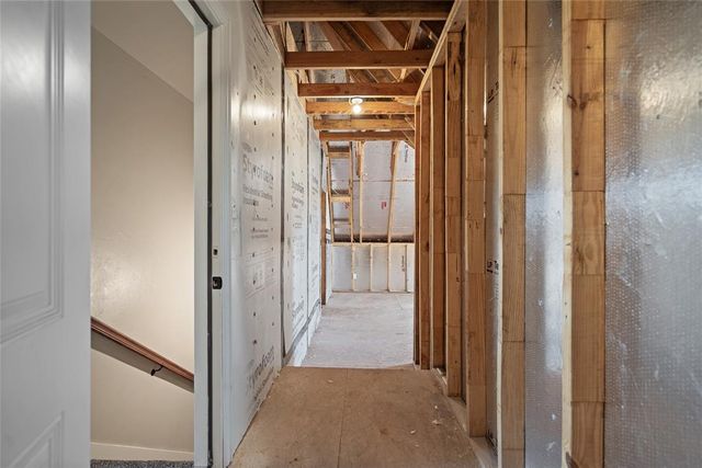 810 Chateau Court, Kingfisher, OK 73750