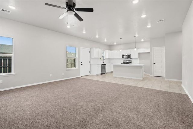 810 Chateau Court, Kingfisher, OK 73750