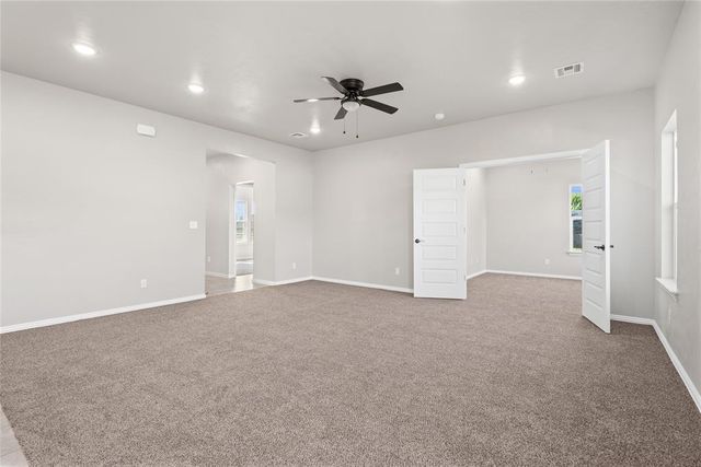 810 Chateau Court, Kingfisher, OK 73750