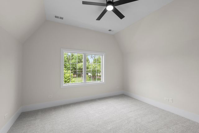 120 W Sauk Trail, Frankfort, IL 60423