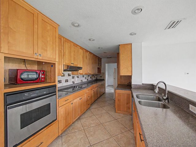 1149 SW Hogan Street, Port St. Lucie, FL 34983