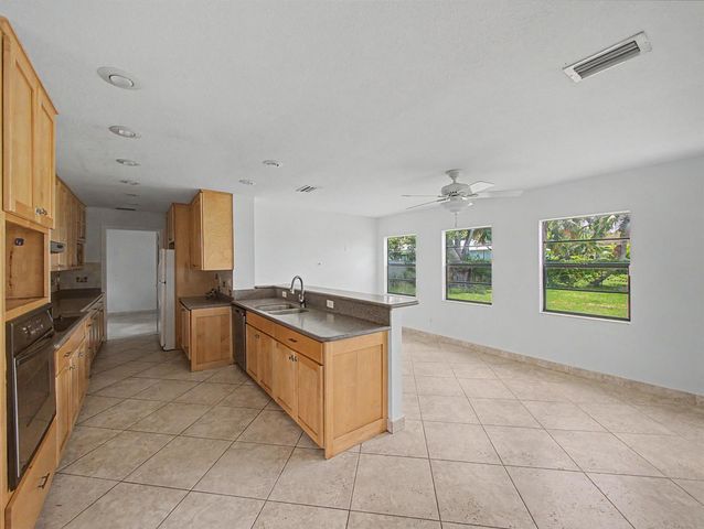 1149 SW Hogan Street, Port St. Lucie, FL 34983