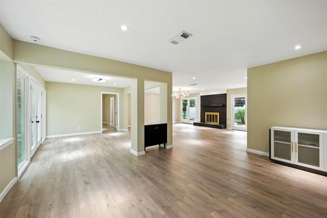 11726 Gardenglen Drive, Houston, TX 77070