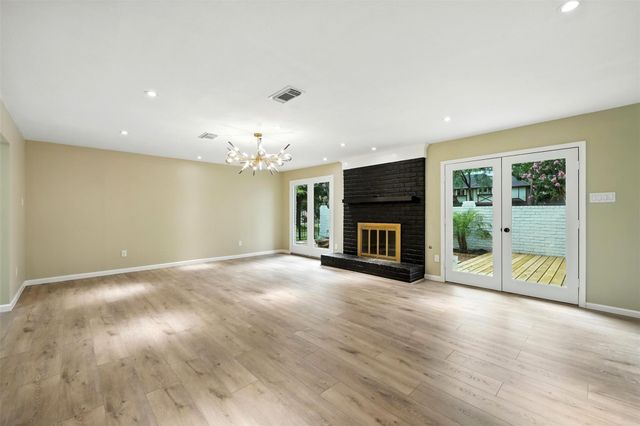 11726 Gardenglen Drive, Houston, TX 77070