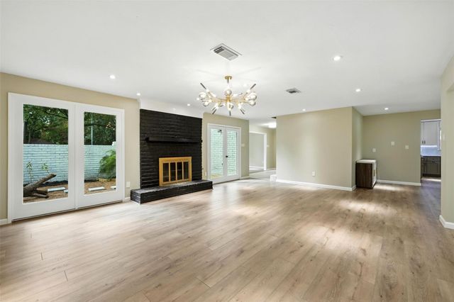 11726 Gardenglen Drive, Houston, TX 77070