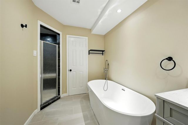 11726 Gardenglen Drive, Houston, TX 77070