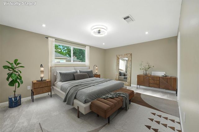 11726 Gardenglen Drive, Houston, TX 77070