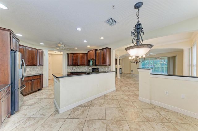 5200 MANORWOOD DRIVE 2D, Sarasota, FL 34235