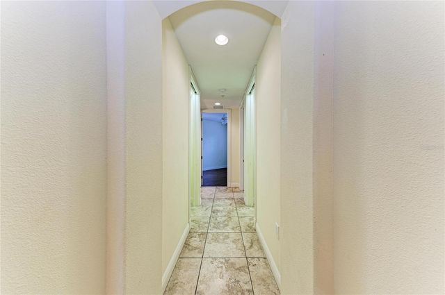 5200 MANORWOOD DRIVE 2D, Sarasota, FL 34235