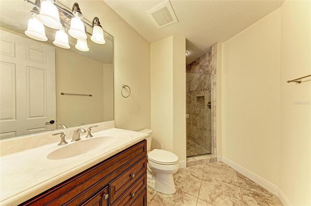 5200 MANORWOOD DRIVE 2D, Sarasota, FL 34235