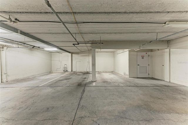 5200 MANORWOOD DRIVE 2D, Sarasota, FL 34235