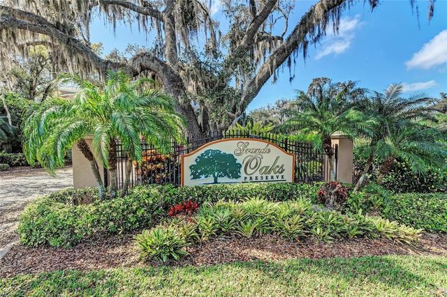 5200 MANORWOOD DRIVE 2D, Sarasota, FL 34235
