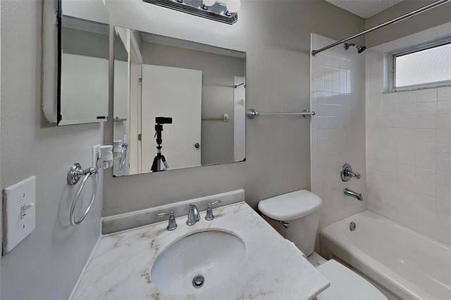 530 SCARLET MAPLE COURT, Plant City, FL 33563