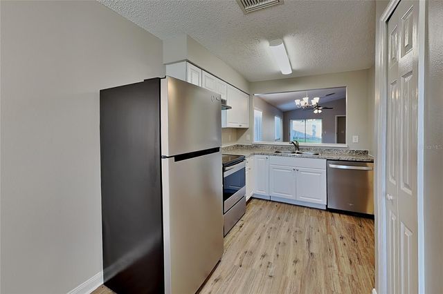 530 SCARLET MAPLE COURT, Plant City, FL 33563