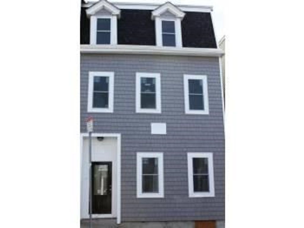 100 Old Harbor St 2, Boston, MA 02127
