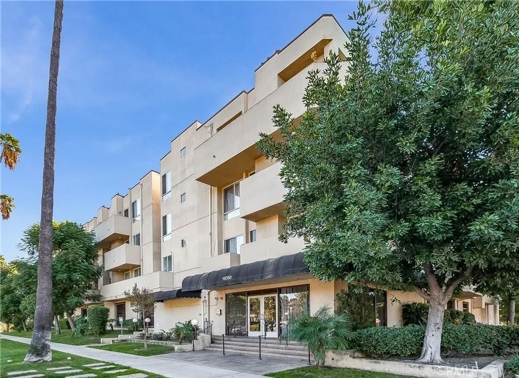 19350 Sherman 124, Reseda, CA 91335