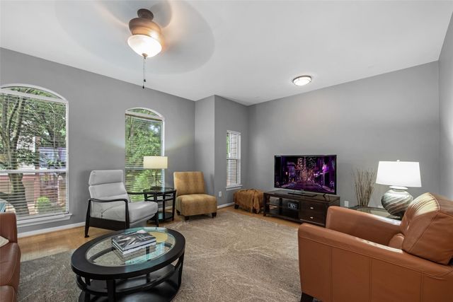 1028 La Rue Street, Houston, TX 77019