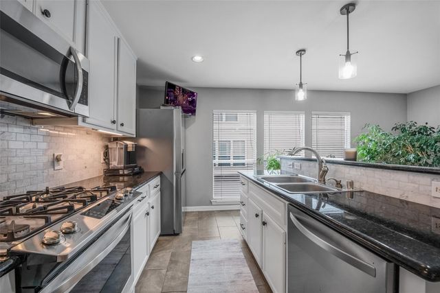 1028 La Rue Street, Houston, TX 77019