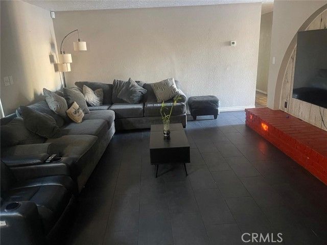 10450 Gramercy Pl., Riverside, CA 92505