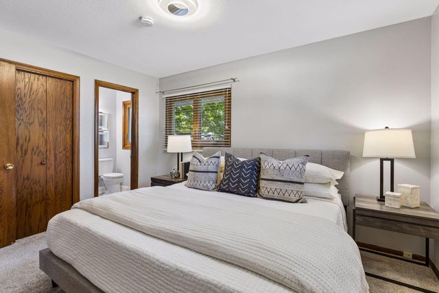 2301 Flag Avenue S, Saint Louis Park, MN 55426