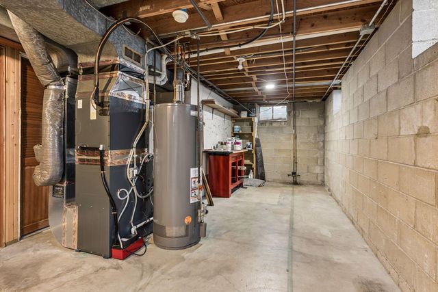 2301 Flag Avenue S, Saint Louis Park, MN 55426