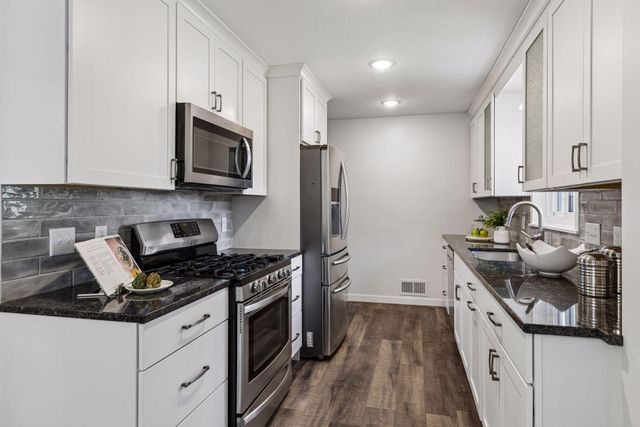 2301 Flag Avenue S, Saint Louis Park, MN 55426