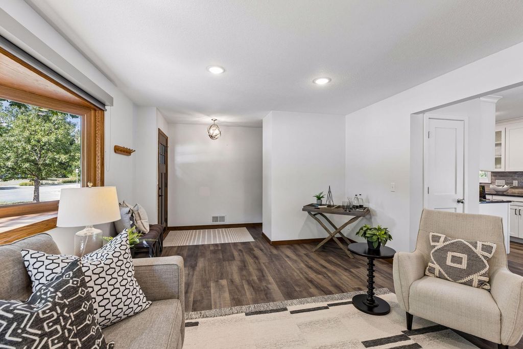 2301 Flag Avenue S, Saint Louis Park, MN 55426 — photo 3