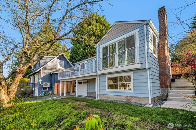 4427 Glenn Way SW, Seattle, WA 98116